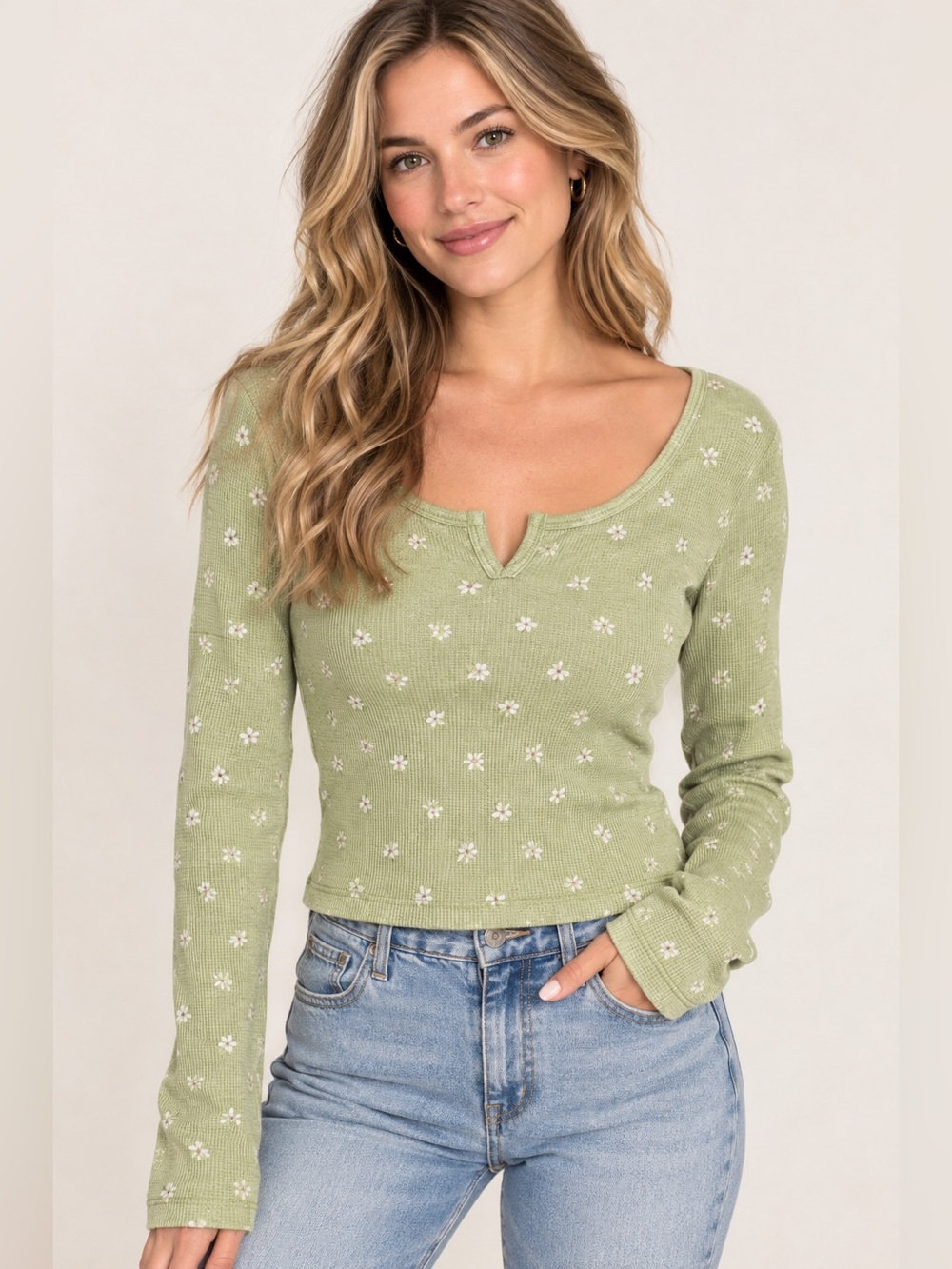 NWT
Billabong Reese Thermal Top - Avocado Green - Size L- NWT